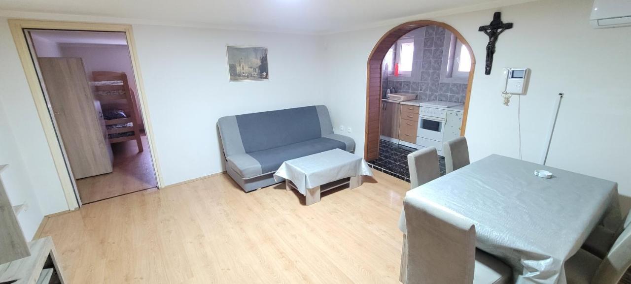 Apartman Progresso Valjevo Exteriör bild