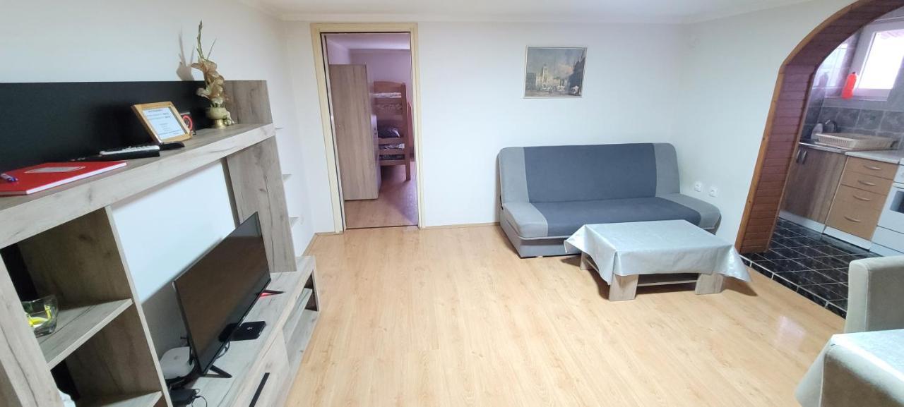 Apartman Progresso Valjevo Exteriör bild